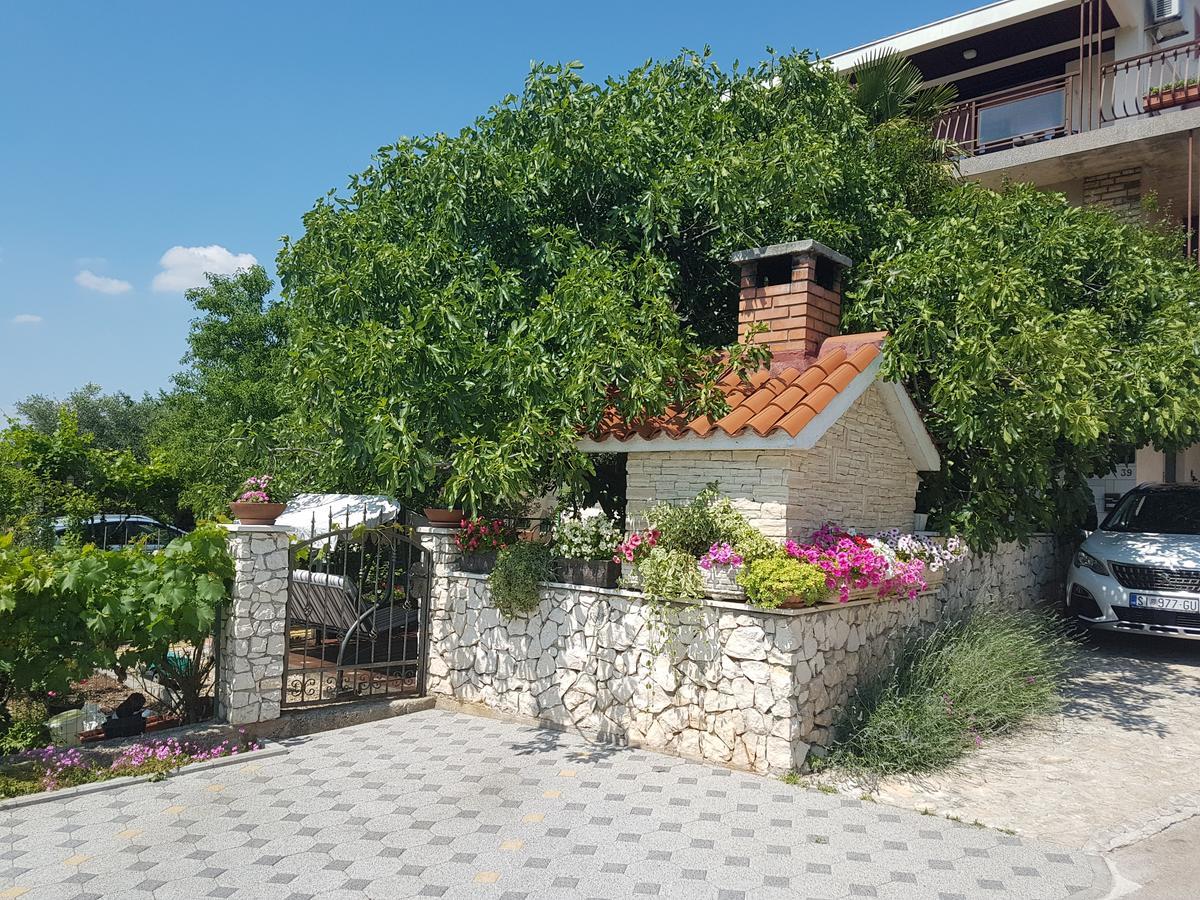 Apartment Adis Šibenik Eksteriør billede